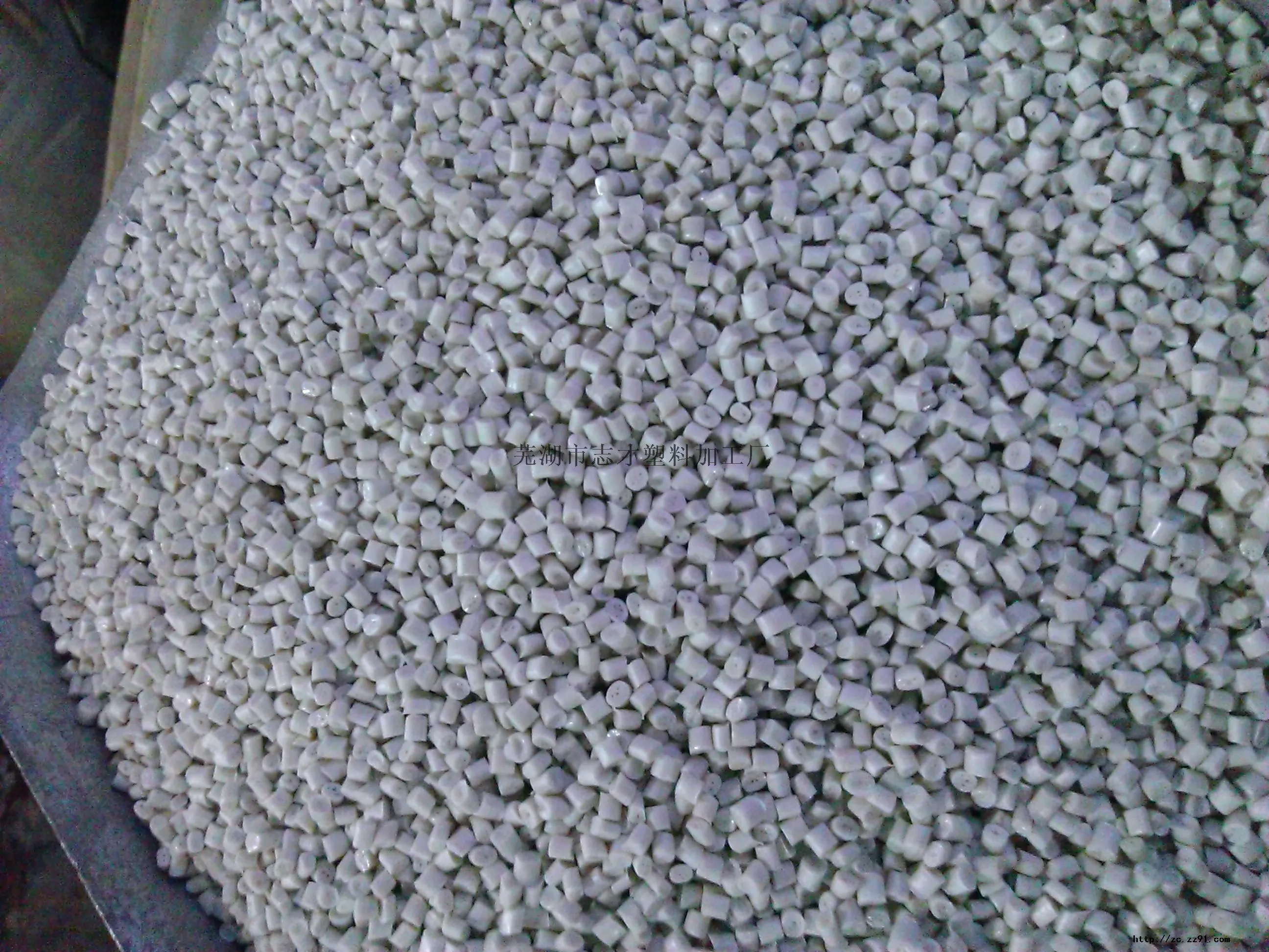 天津口岸进口聚苯乙烯清关实战：从固废退运到合规放行的深度复盘