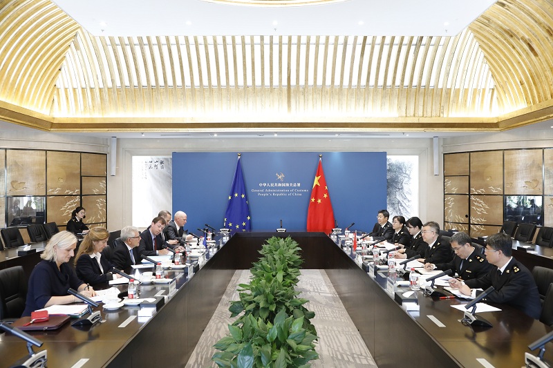 海关总署张宝峰副署长会见欧盟委员会税务与海关同盟总司总司长杰拉西莫夫·托马斯